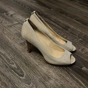 Great beige fabric  casual heel